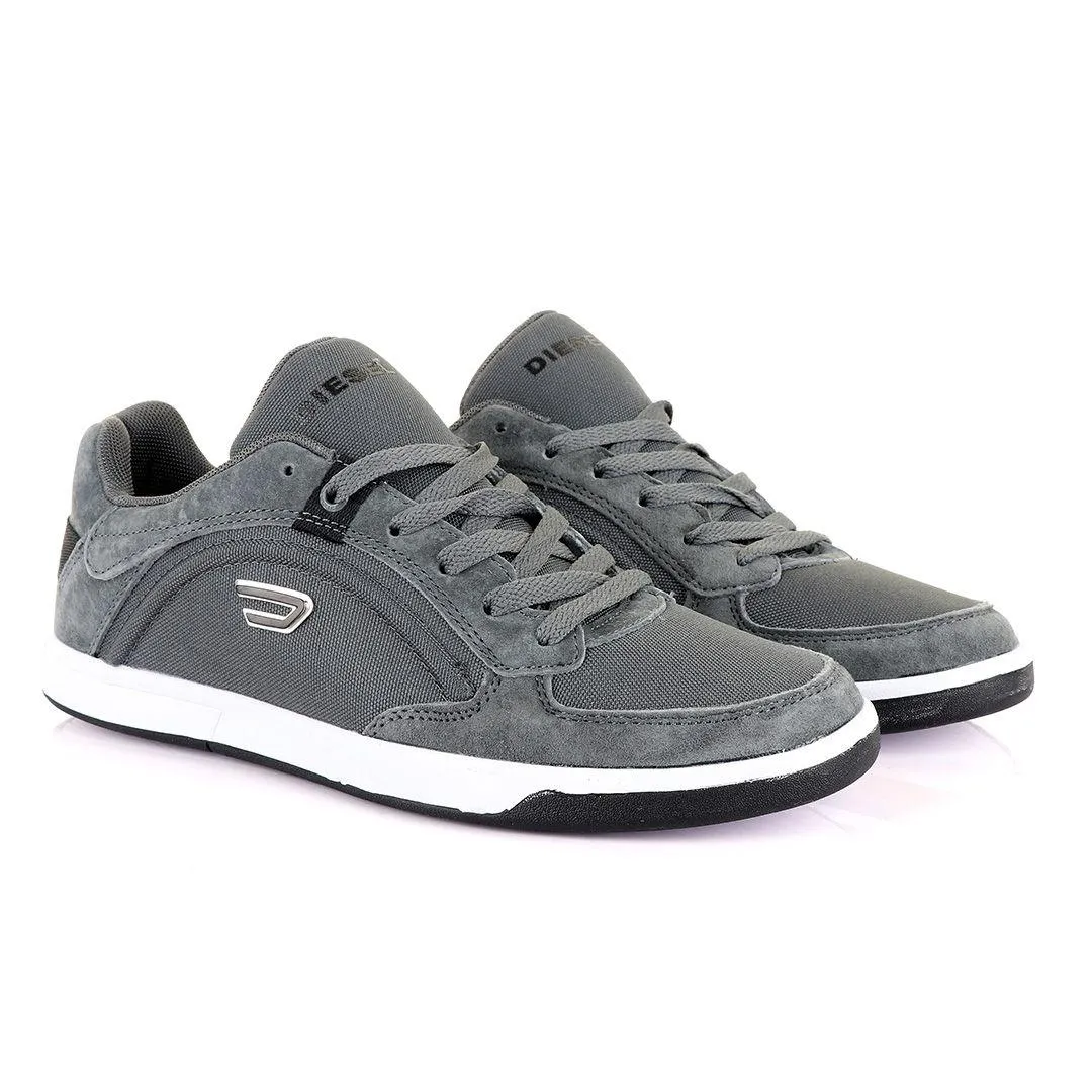 Diesel Classic foot Men's Flat  Grey Sneakers