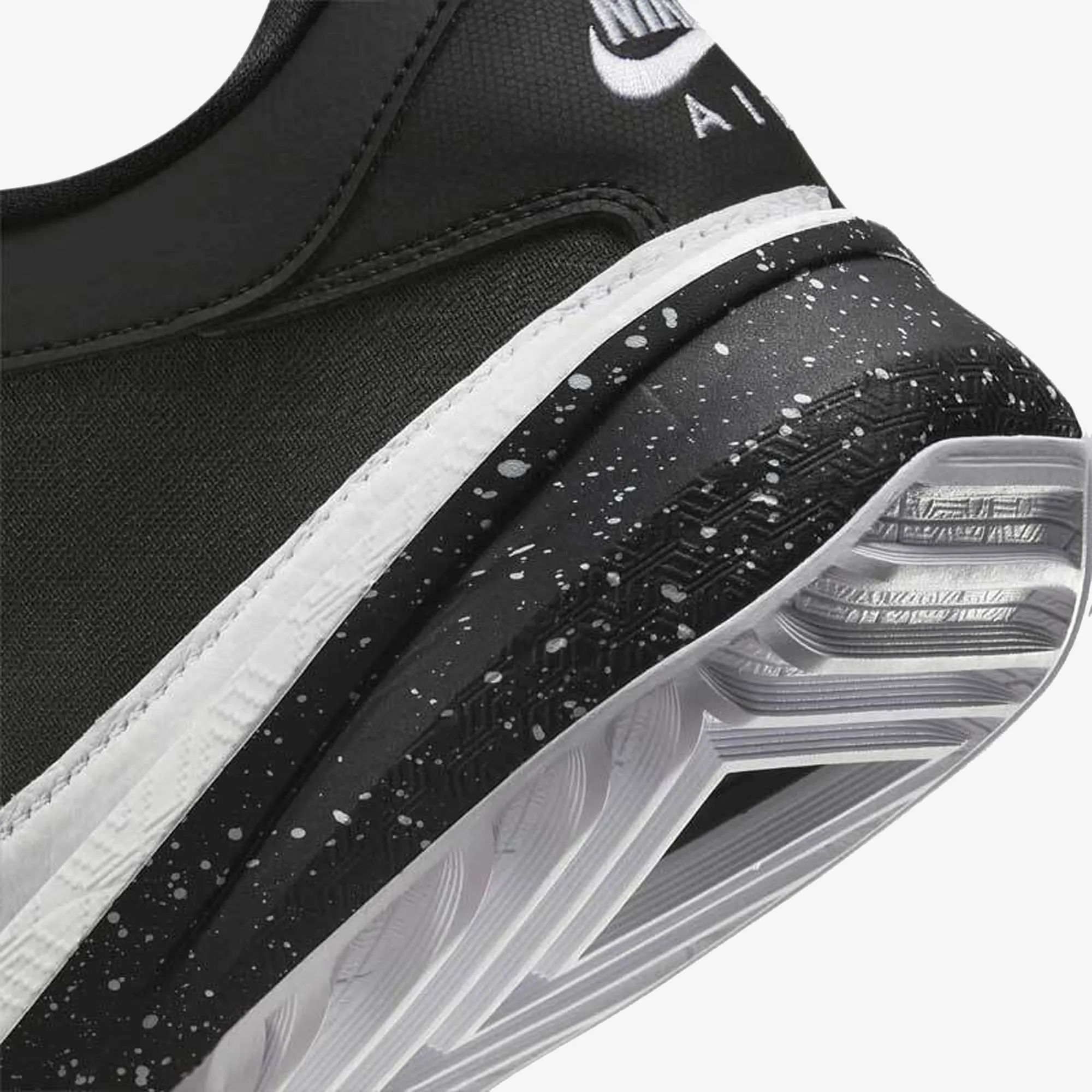 Nike | FREAK 5 EP  { BLACK/WHITE-PURE PLATINUM