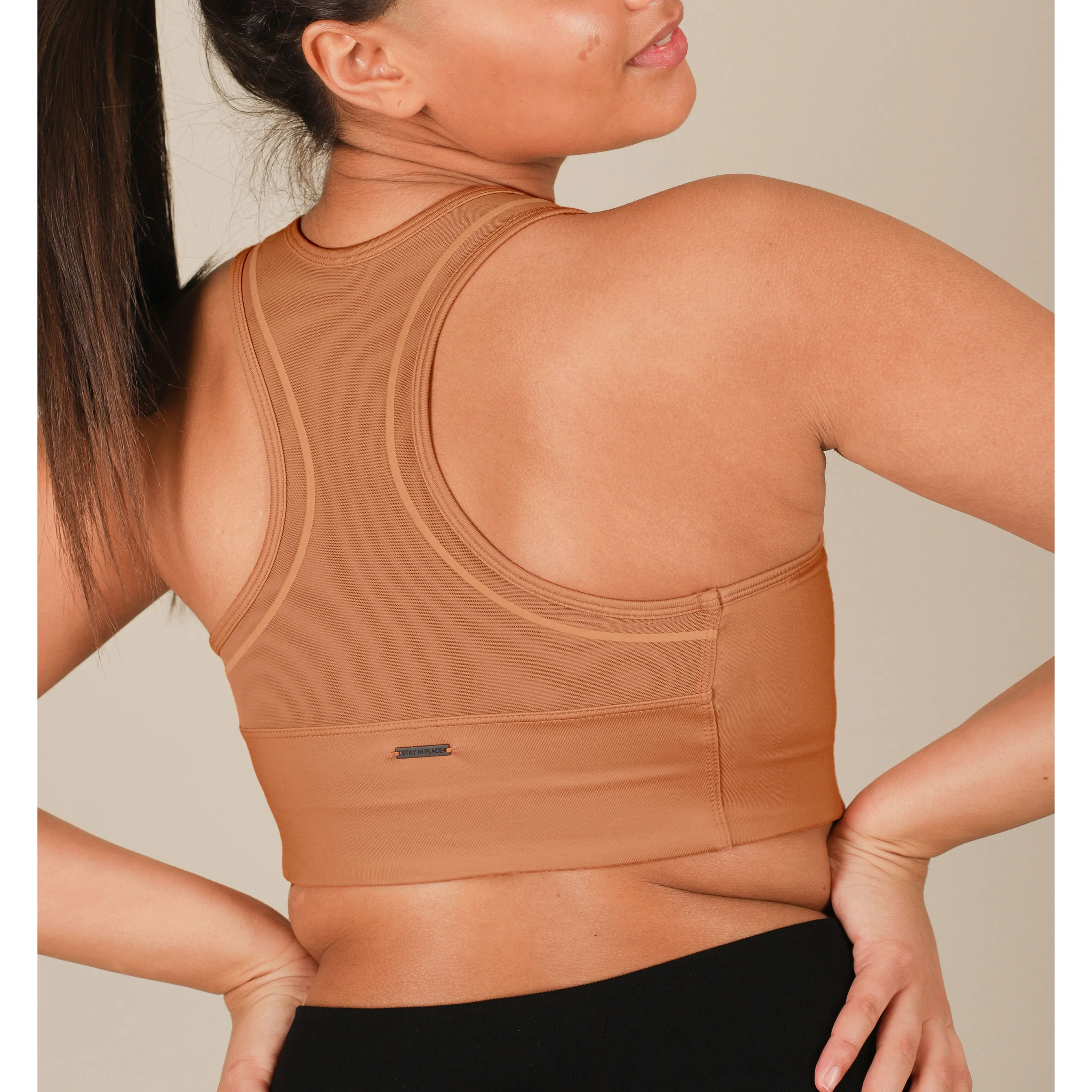 Röhnisch Compression Sports Bra A/B Tan Line | Buy Röhnisch Compression Sports Bra A/B Tan Line here | Outnorth