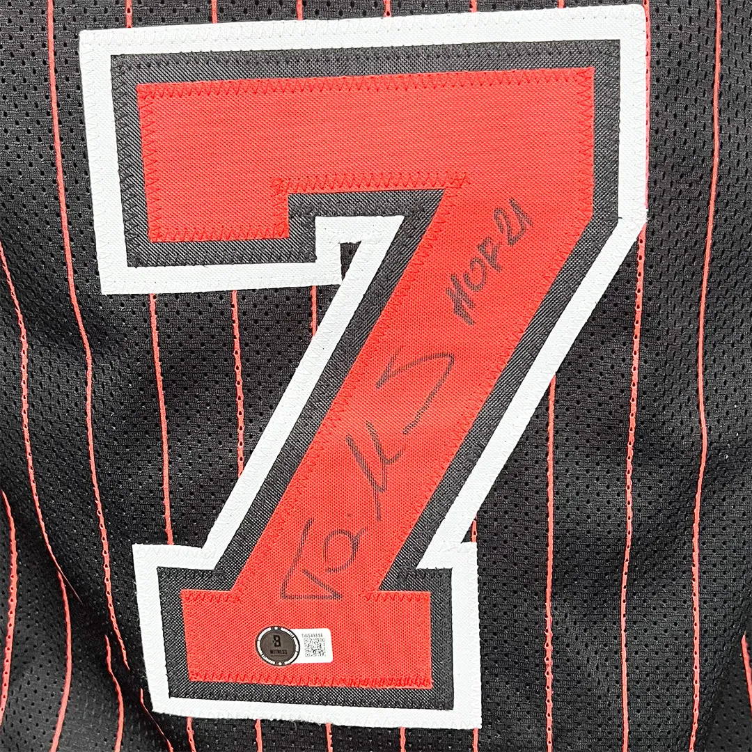 Toni Kukoc Signed HOF 21 Inscription Chicago Pinstripe Basketball Jersey (Beckett)